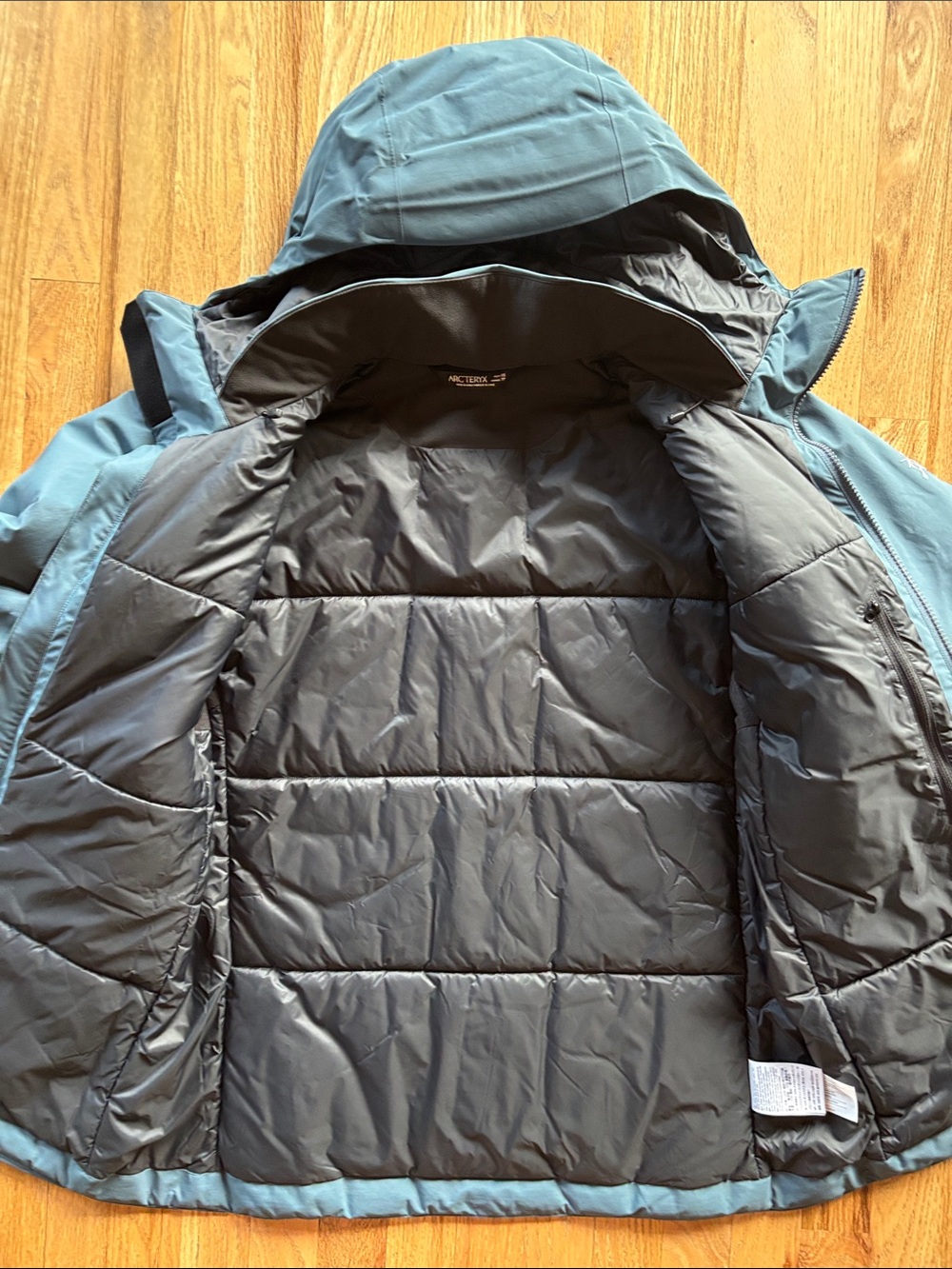 Insulated Shell Jacket - Picture 5 of 8